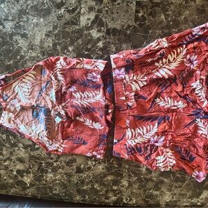 Floral Red Women's Shorts